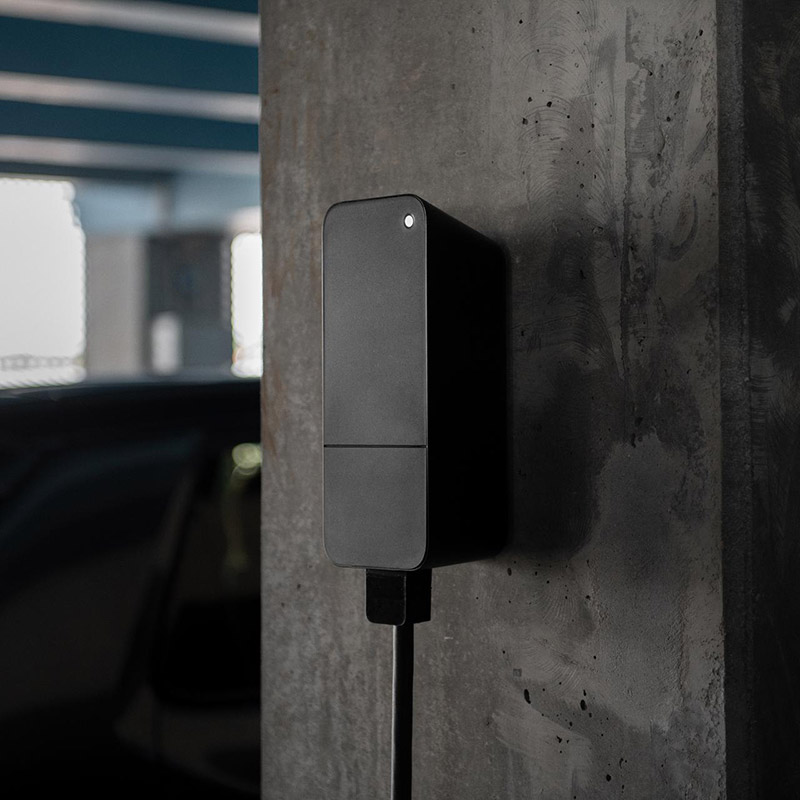 amina S - 14 kW 20A + Enegic HUB -kuormanhallinta HAN-portilla